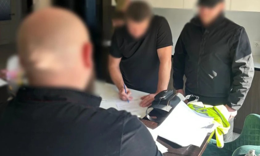 Керівник комунального підприємства Києва підозрюється у шахрайстві: отримав фіктивну інвалідність для уникнення призову та соціальних виплат