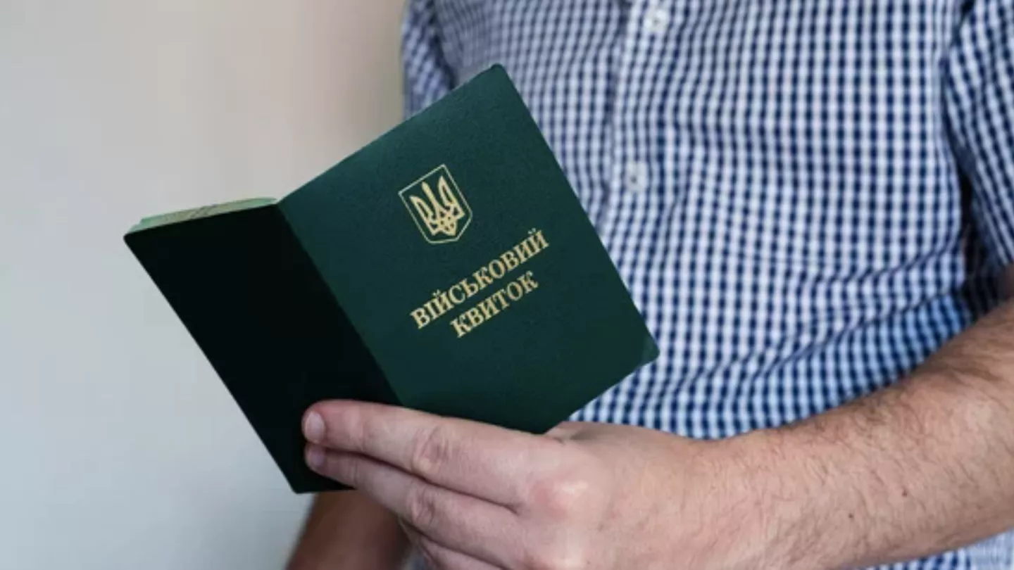 Юнаків ставлять на військовий облік із 17 років — як це працює