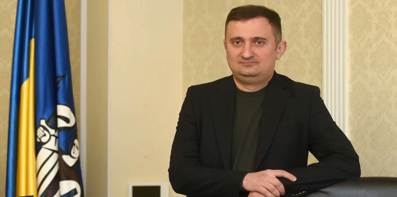 Директор Центру зайнятості Новицький задекларував 1,5 мільйона євро готівки