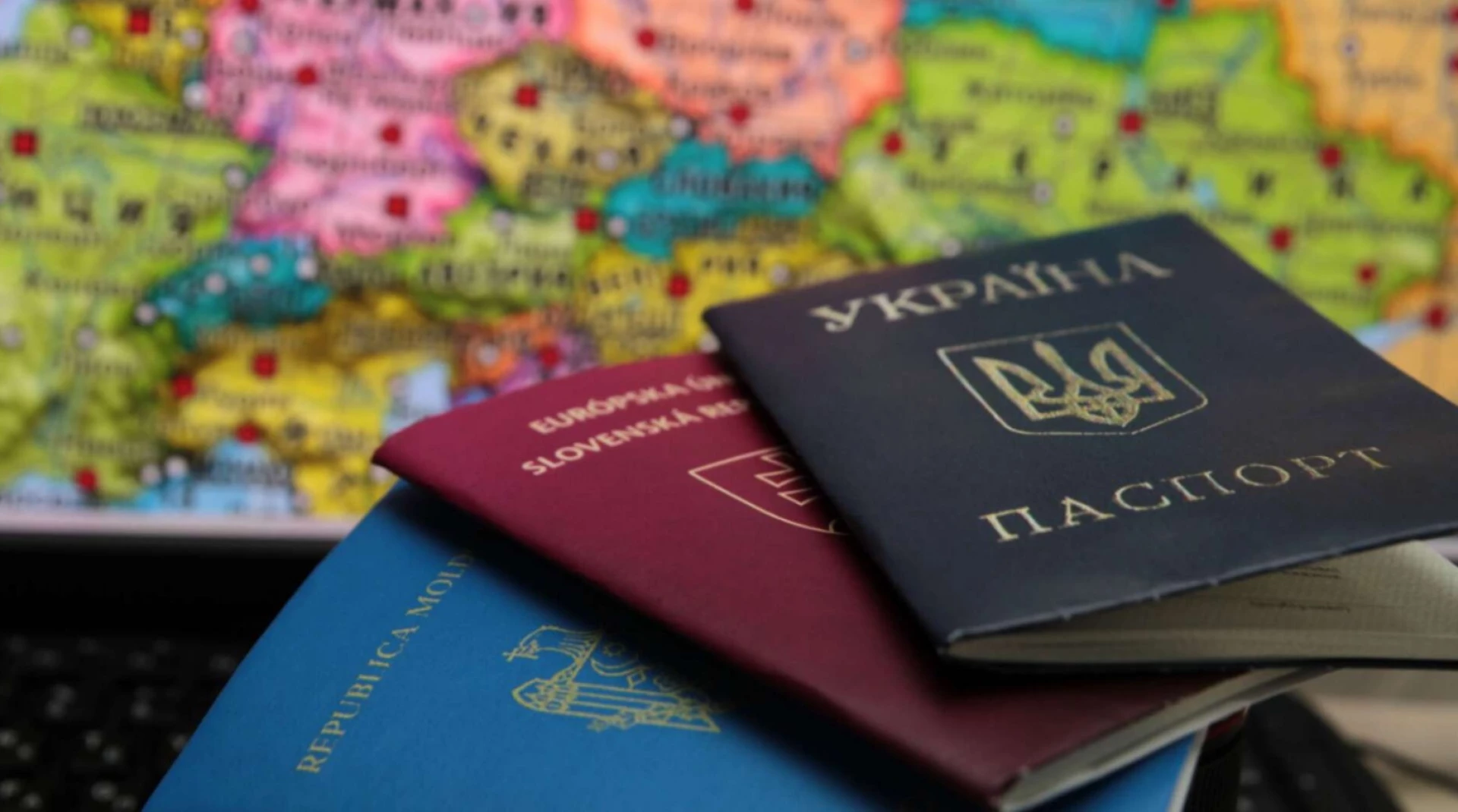 До кінця 2025 року уряд дозволить подвійне громадянство – міністр Чернишов