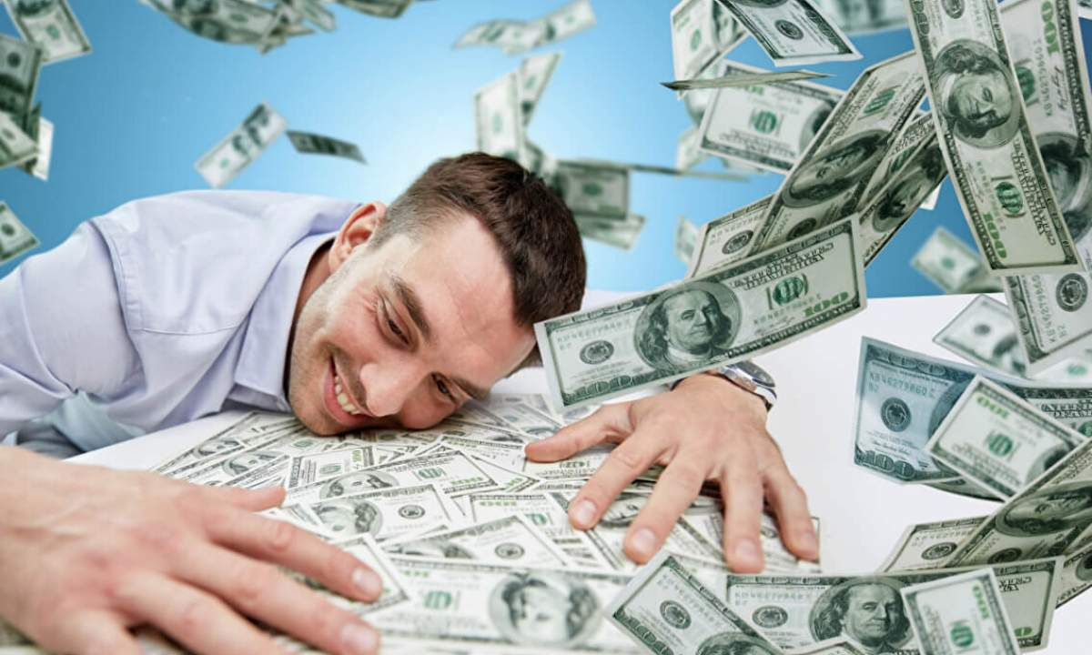 Понад 17 тисяч українців задекларували доходи понад мільйон