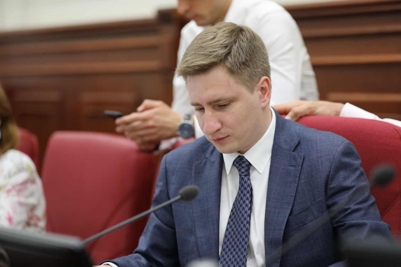 Колишнього секретаря Київради звинувачують у пособництві ухиленню від служби