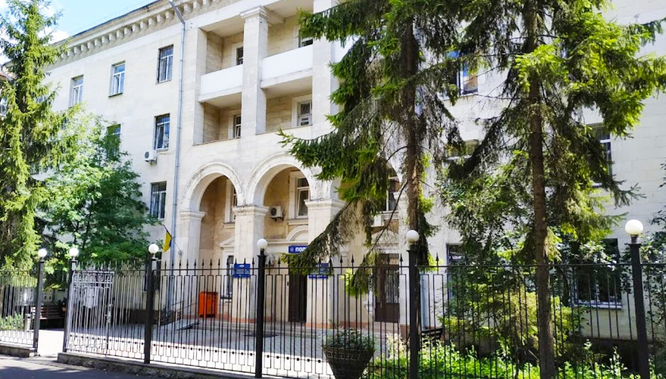 Заступник начальника поліції Солом’янського району Мамоян покриває бізнес-схеми родини — ЗМІ