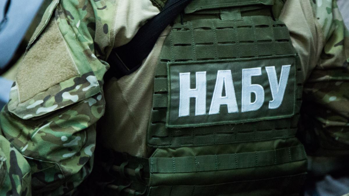 Детективи НАБУ зняли «жучки» з будинку нардепа Кісєля: що стало відомо