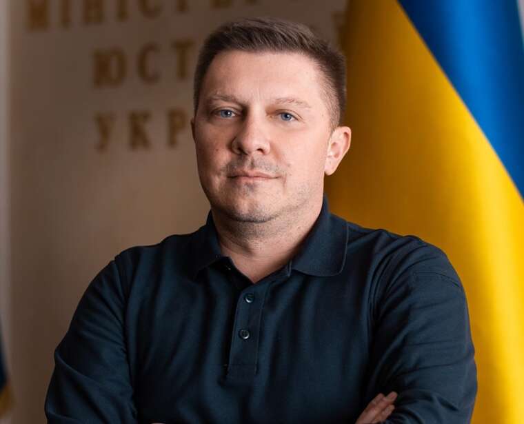 Автопарк родичів заступника міністра: що придбали близькі Євгена Пікалова під час війни