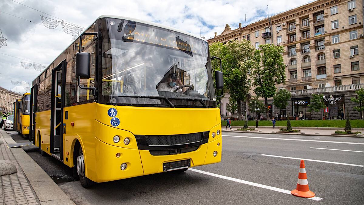 2 тисячі доларів за графік руху маршрутки: на чому погорів чиновник облдержадміністрації?