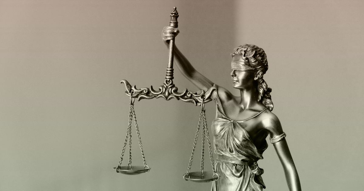Суддю на Одещині затримали з хабарем за справу про контрабандні цигарки