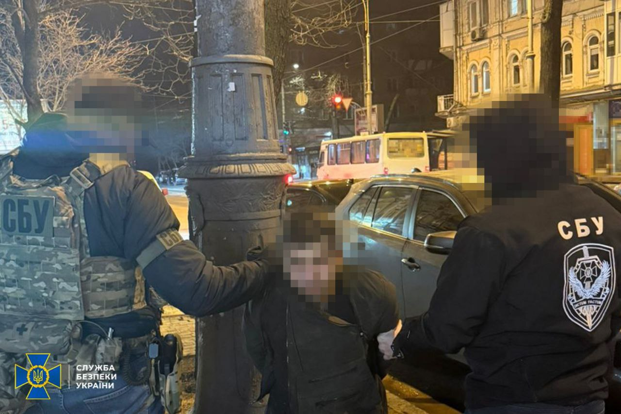 Їздив на таксі та фотографував ППО: в Одесі викрили агента РФ серед прикордонників