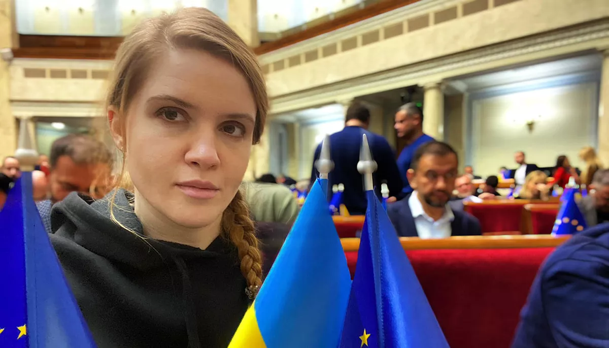 Офіс генпрокурора розслідує справу проти нардепки Безуглої: деталі