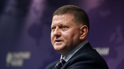 «Нікому не вірте»: Валерій Залужний пояснив, чому неможливо передбачити кінець війни та що реально визначить її фінал