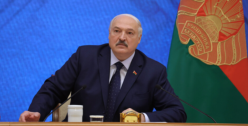 Лукашенко підписав указ про призов офіцерів запасу в Білорусі: що відомо