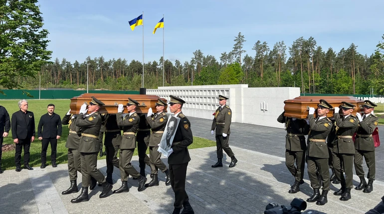 Андрія Мельника та його дружину перепоховали на НВМК в Києві