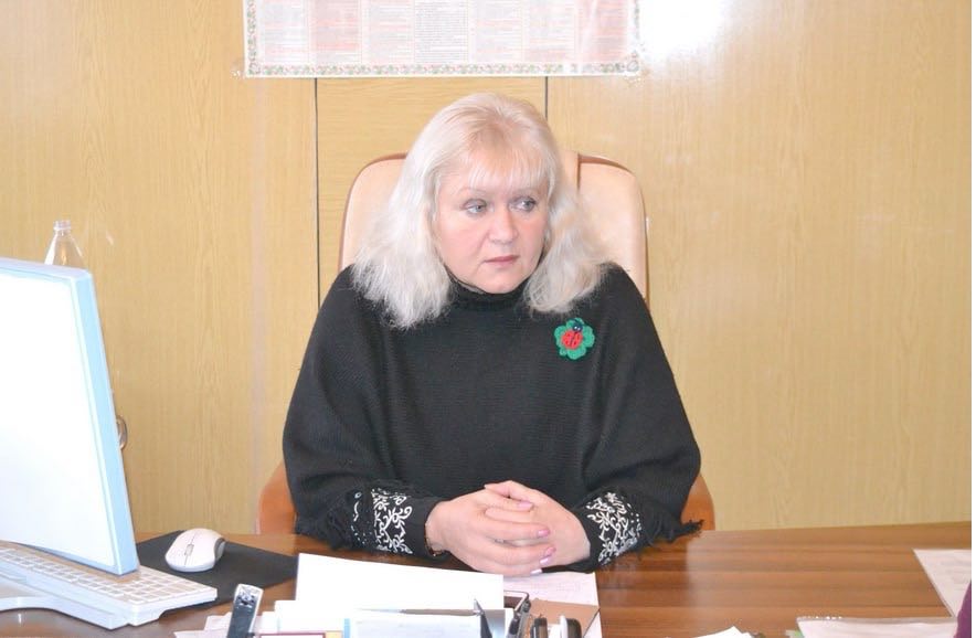Підозрювана в корупції адептка сепаратизму Олена Нандриш продовжує працювати на держслужбі