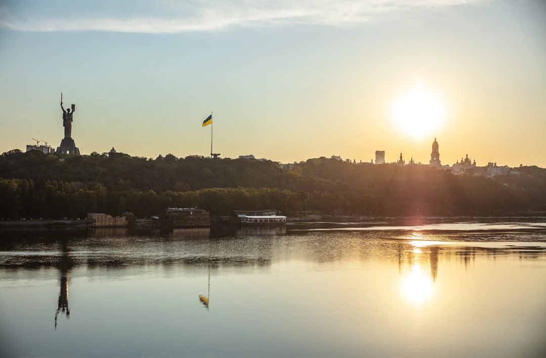 Кияни підтримали сквер із фонтаном на місці Леніна на Бессарабці
