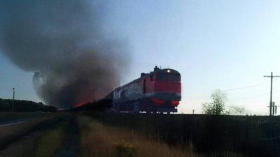 Вогонь на коліях окупантів: у Криму після вибухів спалахнула залізнична станція