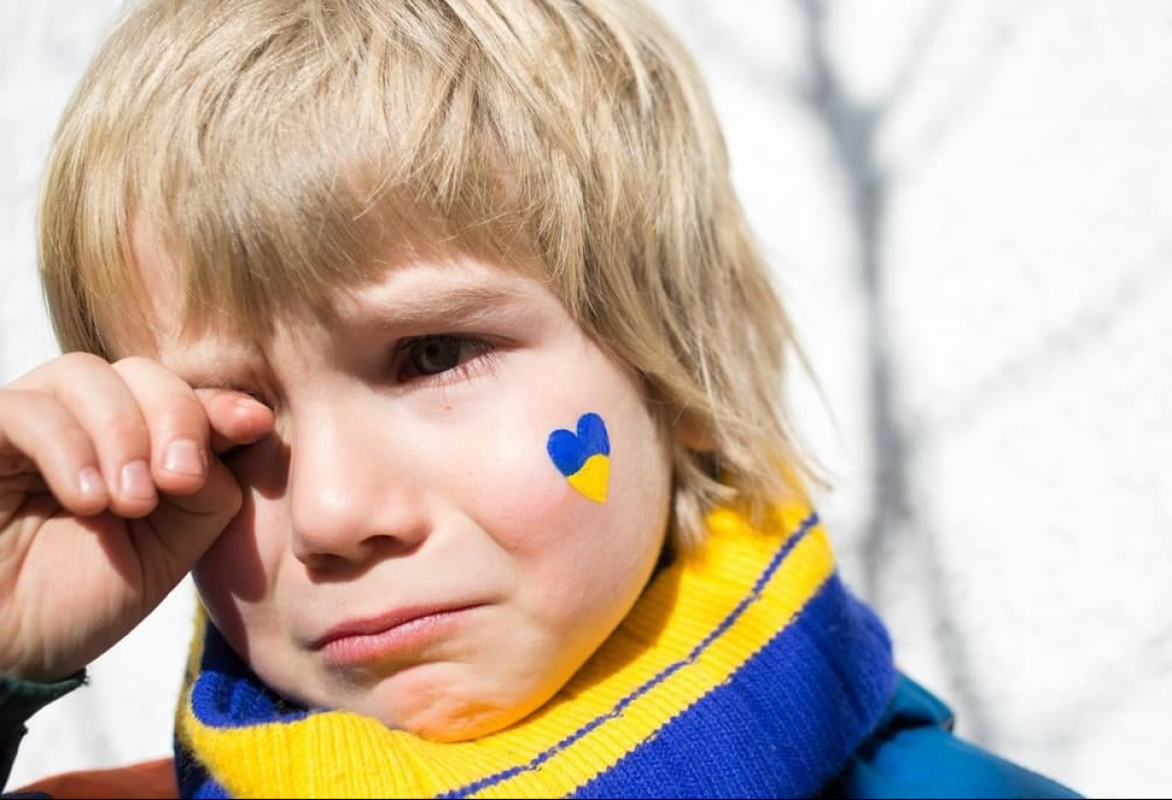 Погрожували інтернатом і ставили на військовий облік: історії дітей, які повернулися додому