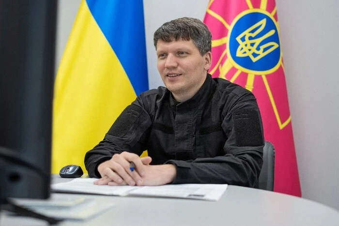 Кадрова хвиля накрила Міноборони: уряд звільнив ключового переговорника з Європою