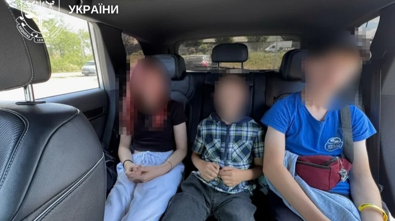 Матір хотіла продати трьох дітей за 60 тисяч: на Рівненщині викрили моторошну схему