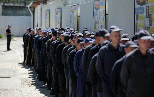 Після обміну знову здаються в полон: у Коордштабі розкрили несподівану тенденцію серед російських військових