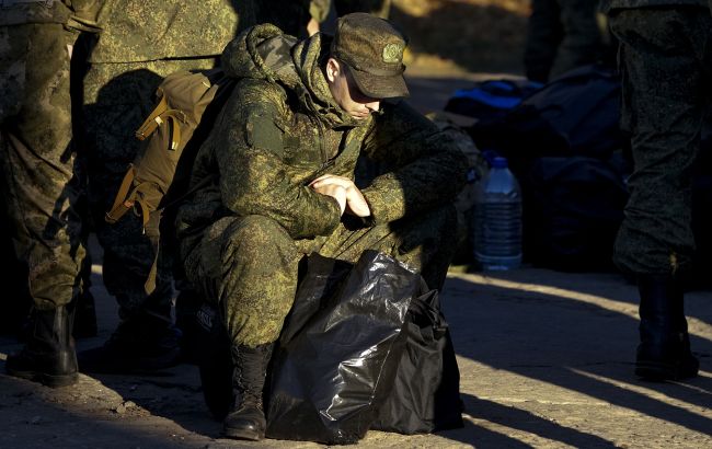 Росія підвищує “ціну контракту”: регіони змушують платити мільйони за нових військових