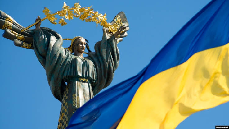 «Свобода, за яку платять кров’ю»: як український шоу-бізнес відреагував на 35-ту річницю Незалежності