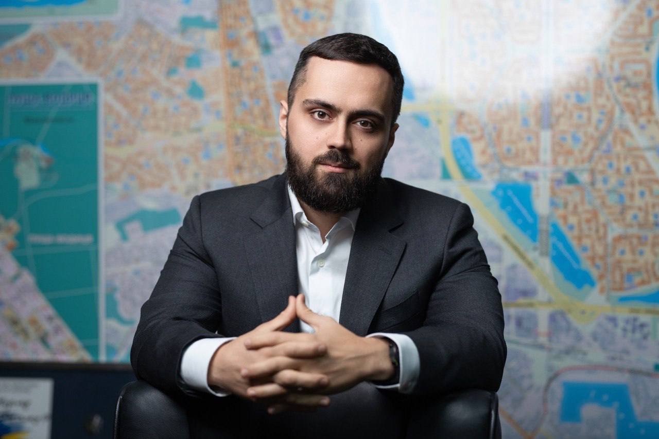 Кирило Фесик завершує роботу в Оболонському районі і може увійти до команди Калашника