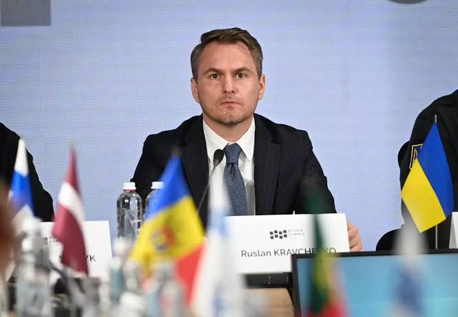 «Золотий парашут» до Відня: скандальний ексгенпрокурор Кравченко забрав рекордні сотні тисяч
