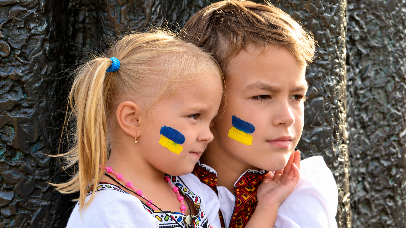 Після хвилі критики МЗС призупинило видачу сертифікатів українським дітям за кордоном