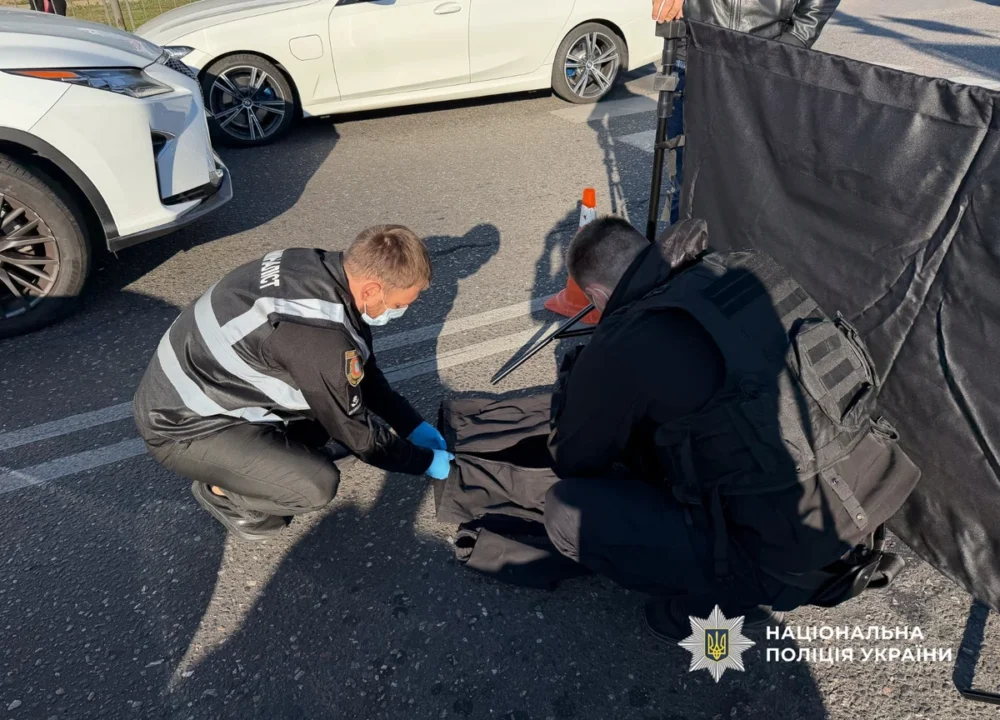 Спочатку протаранив авто, потім добив пострілом: в Одесі вбили військового