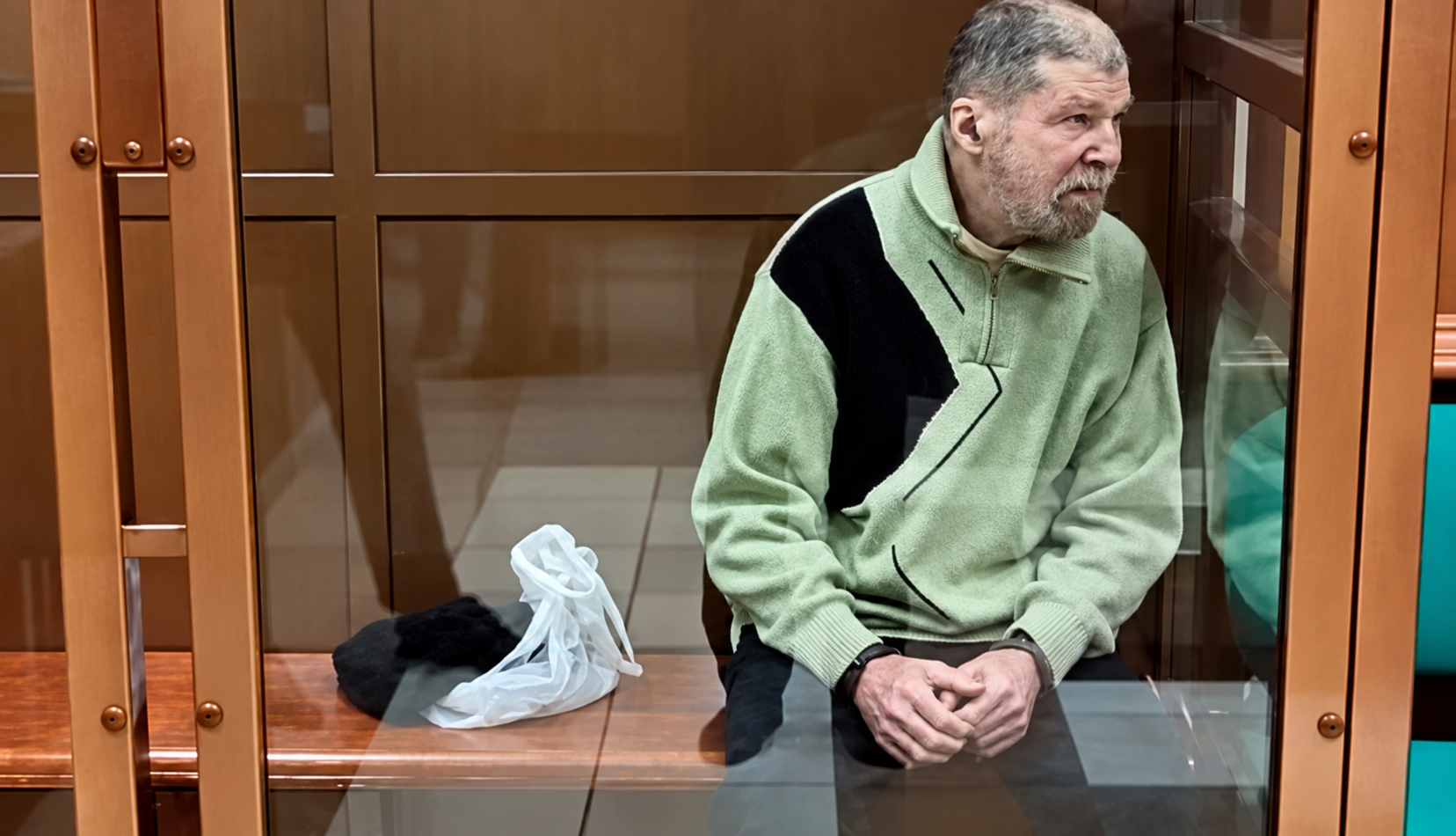 Катування, російська колонія та майже сім років вироку: США повертають учителя, якого викрали в Ізюмі