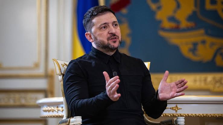Ультиматум Вашингтона та позиція Києва: Зеленський назвав умову припинення ударів по російських НПЗ